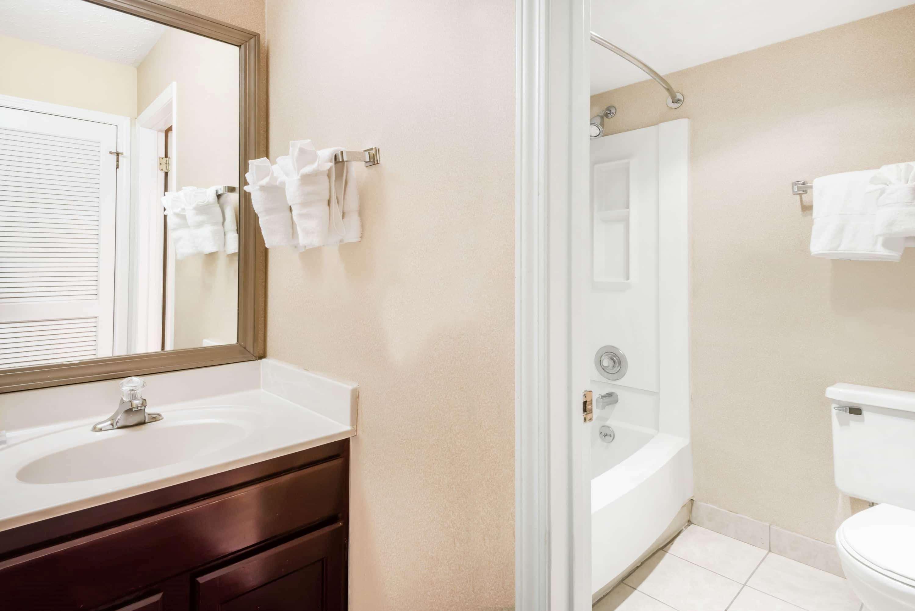 Hawthorn Extended Stay By Wyndham Columbus Exterior photo