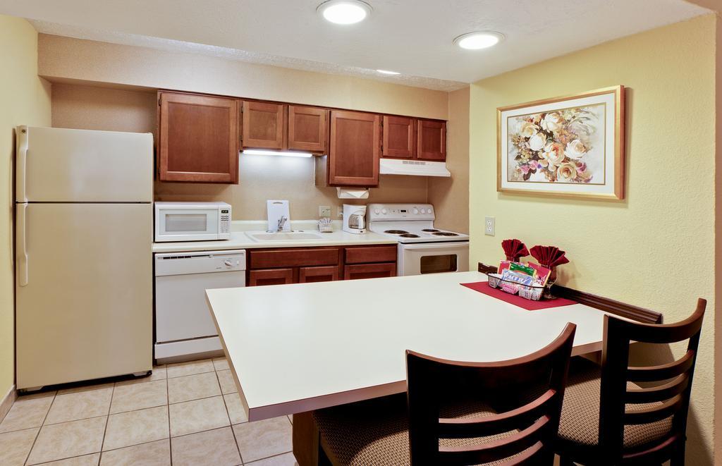Hawthorn Extended Stay By Wyndham Columbus Exterior photo